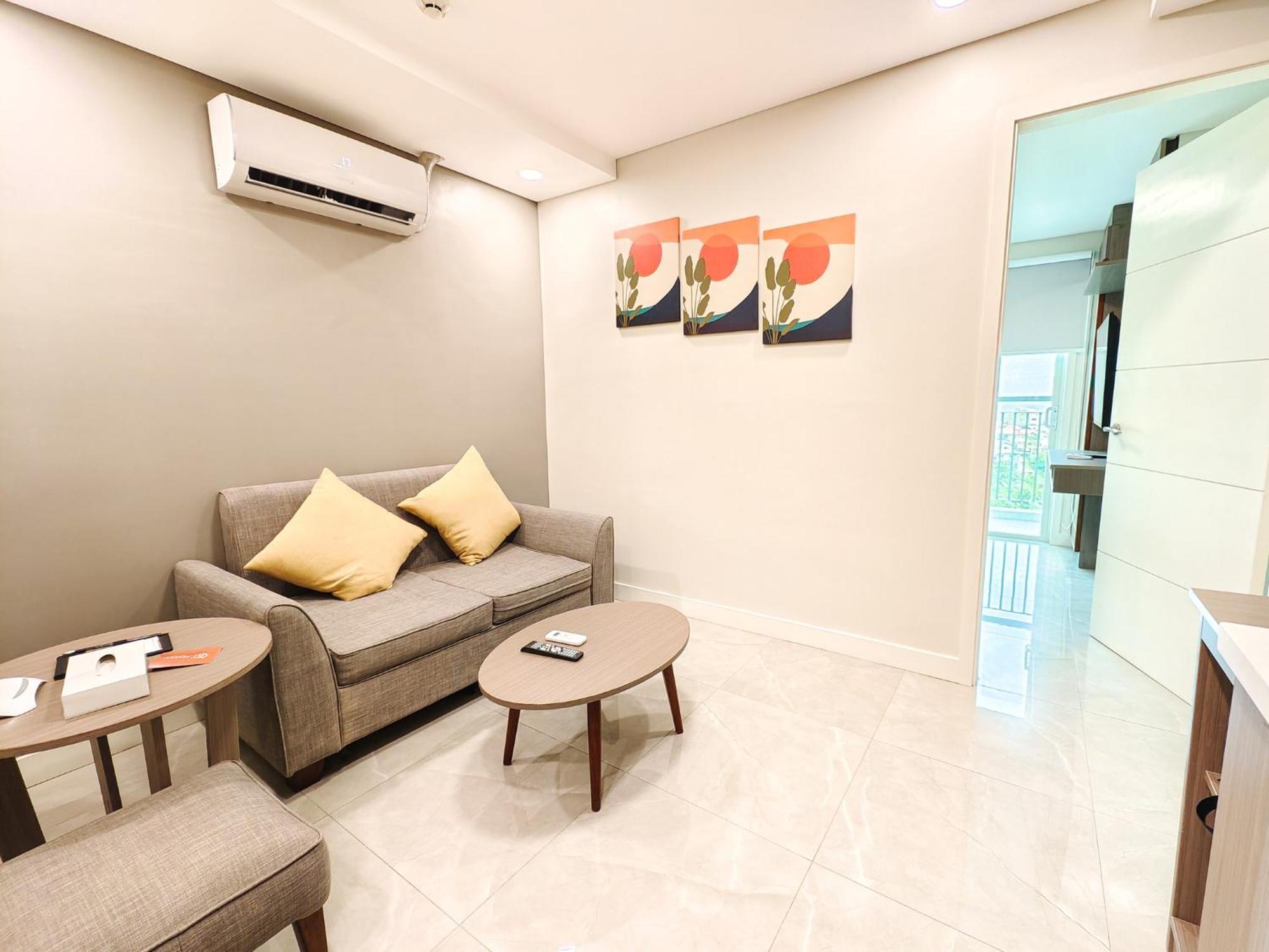 Hayat Sky Towers Hotel Cebu Buitenkant foto